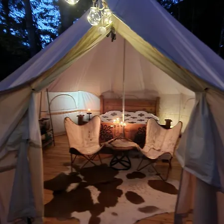 Glamping Brezovy Vanok Tente de luxe Štôla