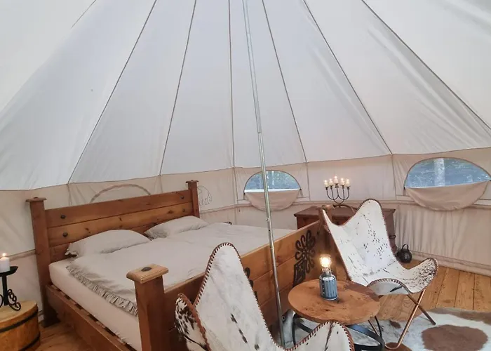 Glamping Brezovy Vanok Tente de luxe Štôla